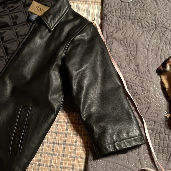 Awesome GAP black leather jacket Excellent cond - Picture 6 of 7
